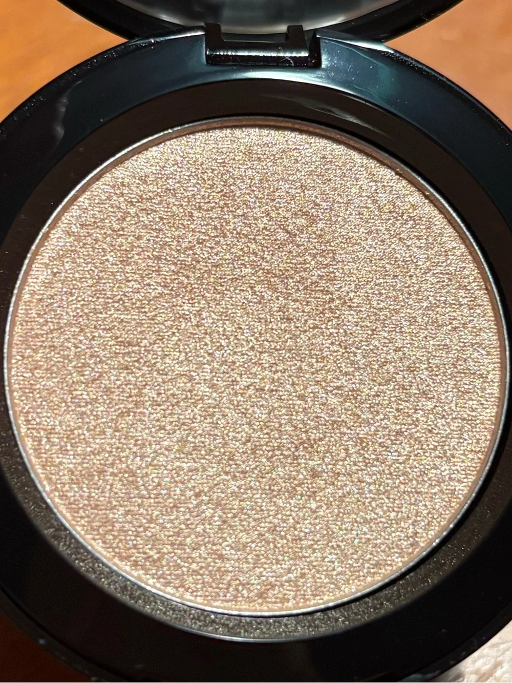 Laura Geller Easy Illuminating Powder Highlighter Champagne